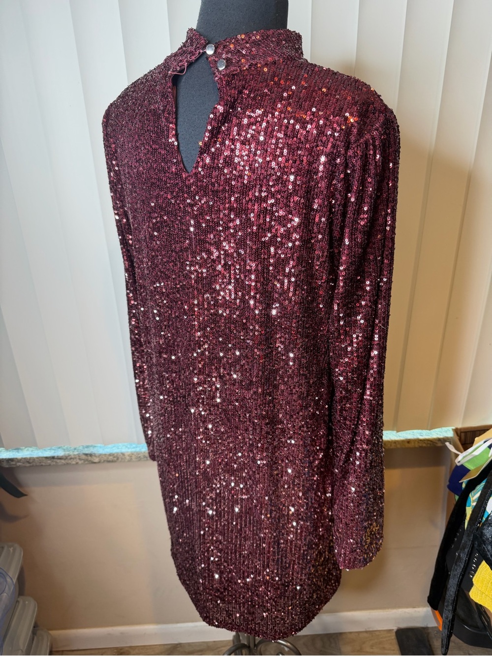 Cable & Gauge Burgundy Sequined  Women's Sequin Mock Neck Shift Dress Size XL - Picture 5 of 10